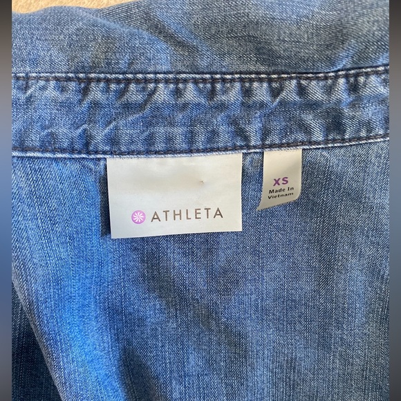 Athleta Button Down Denim Shirt Woman Sz XS - Picture 6 of 10